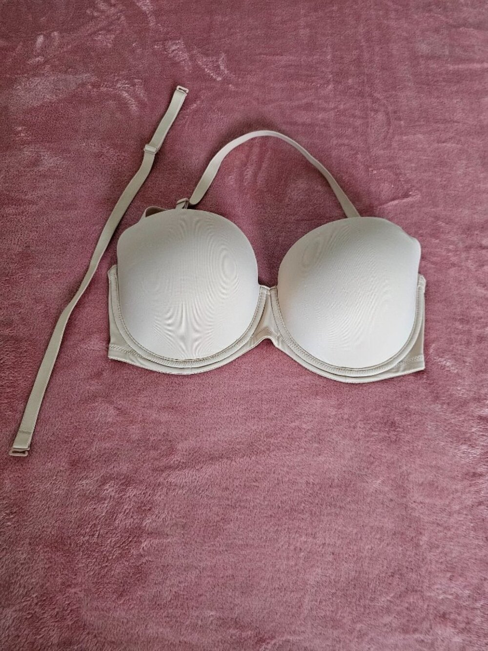 VICTORIA'S SECRETS Strapless Beige Bra Size 34DD - Picture 8 of 8